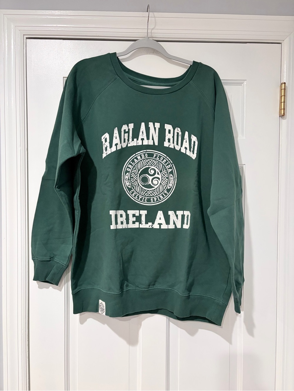 Savage Raglan Road Ireland Orlando Florida Celtic Spirit Sweatshirt XXL